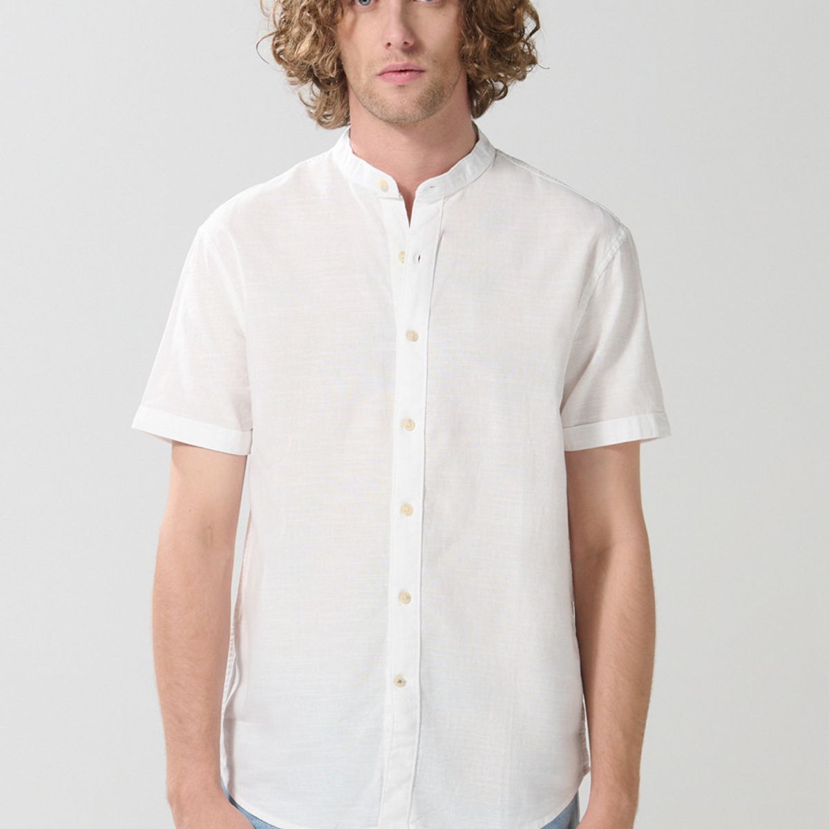 KOAJ - KOAJ Camisa cuello neru o mao, manga corta en slim fit. Hombre