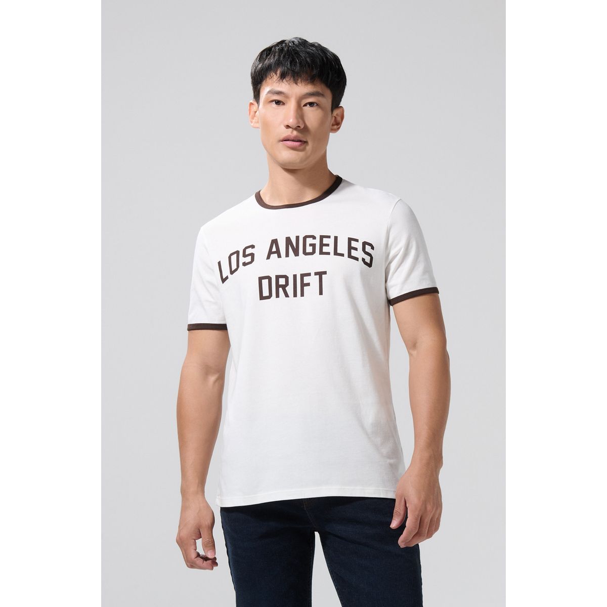 KOAJ - KOAJ Camiseta manga corta unicolor con contrastes y estampad Hombre