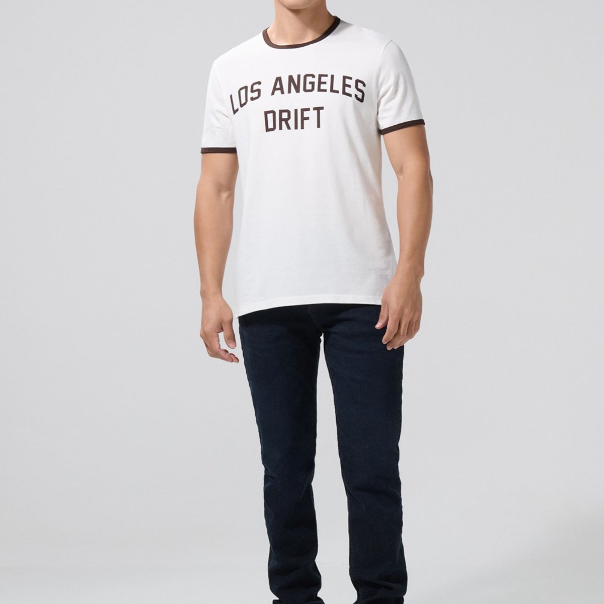 KOAJ - KOAJ Camiseta manga corta unicolor con contrastes y estampad Hombre