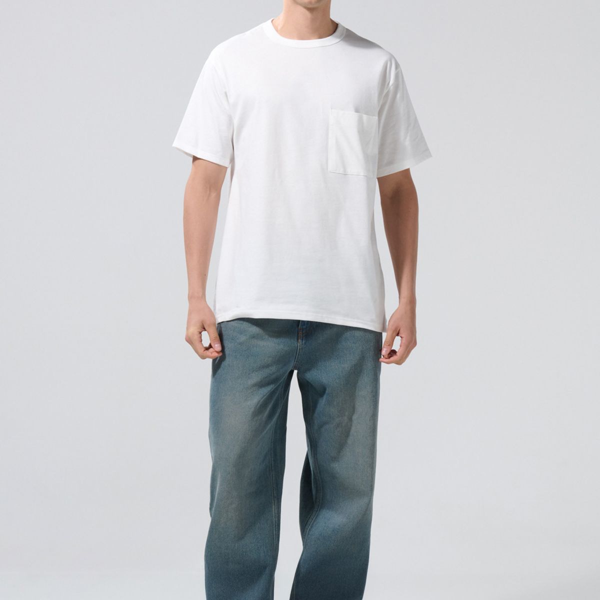 KOAJ - KOAJ Camiseta unicolor oversize con manga corta y bolsillo Hombre