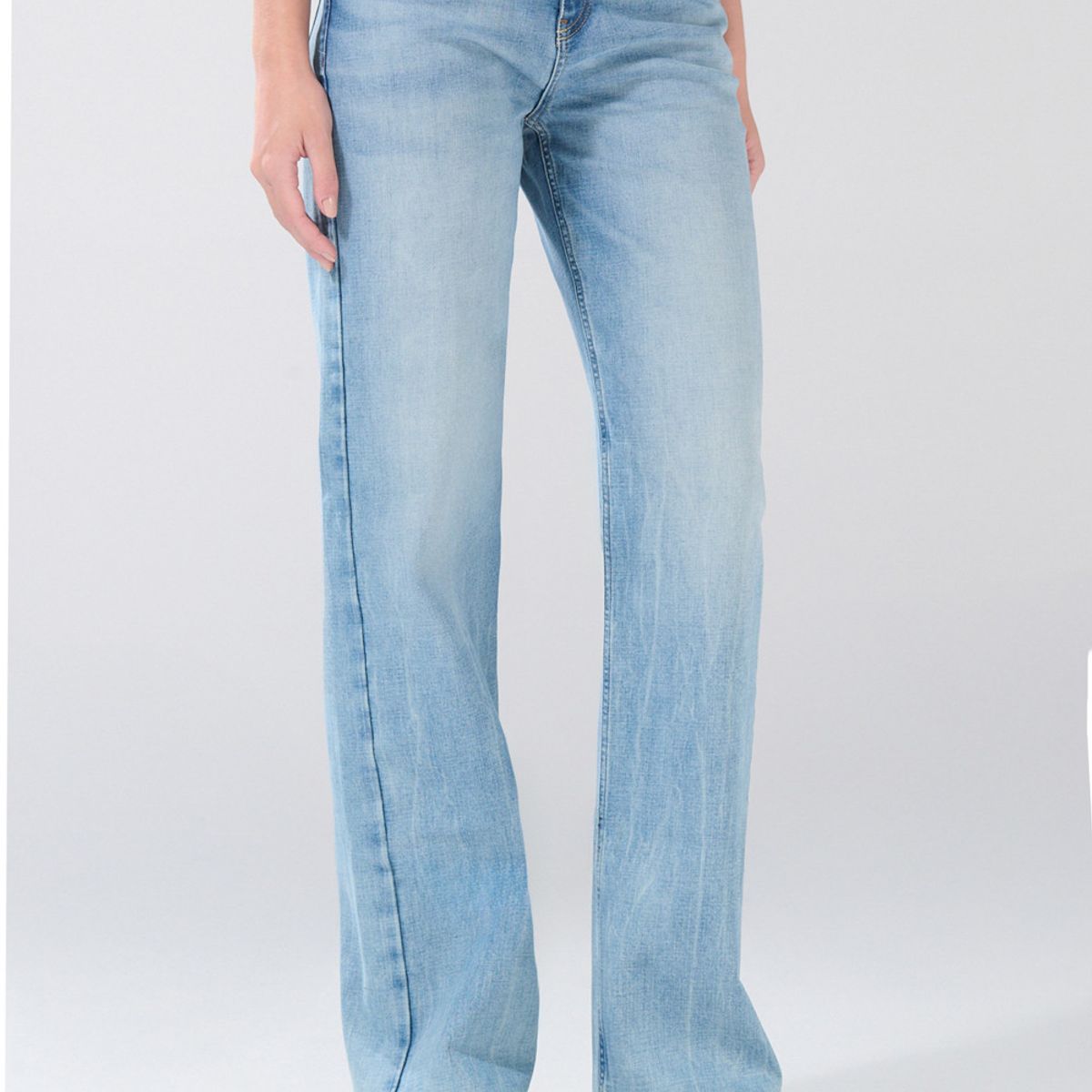 KOAJ - KOAJ Jean straight leg bota recta azul claro con botón metá Mujer
