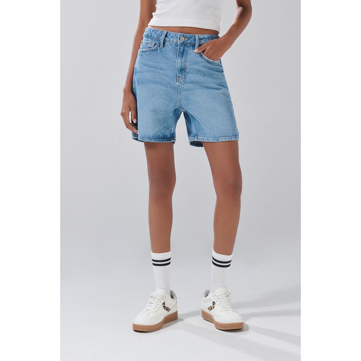 KOAJ - KOAJ Short súper tiro alto de jean azul claro con cremaller Mujer