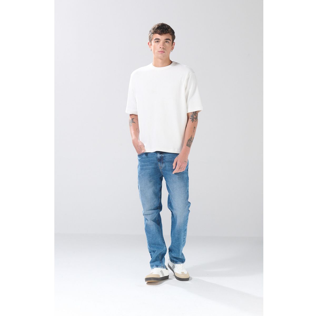 KOAJ - KOAJ Jean bota recta straight leg azul medio con tiro bajo Hombre