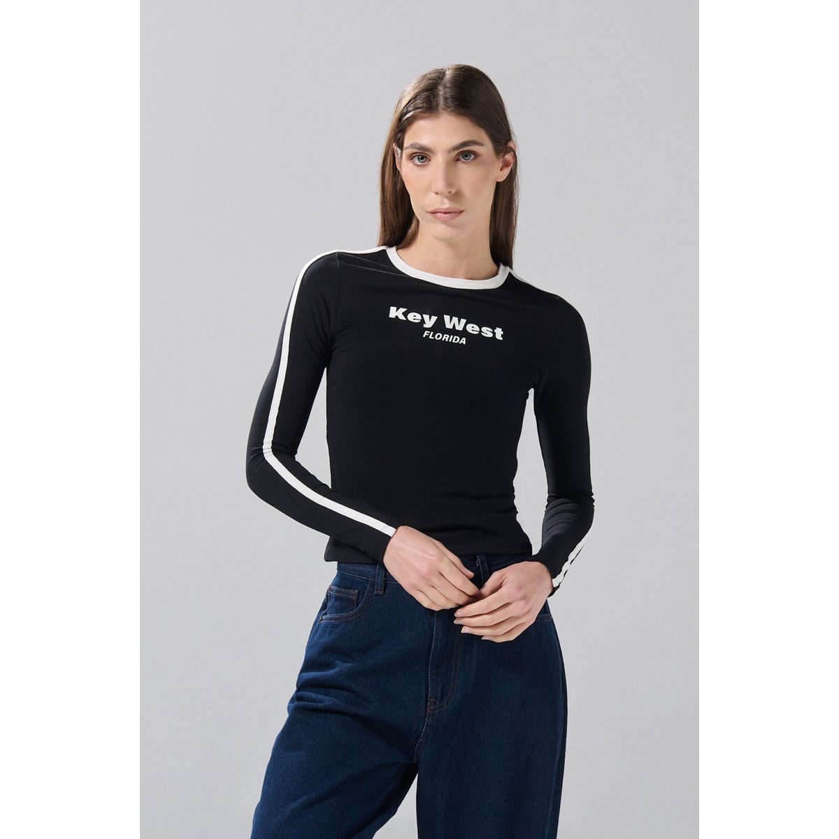 KOAJ - KOAJ Camiseta manga larga negra con diseños college Mujer