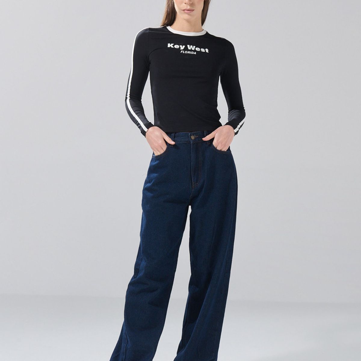 KOAJ - KOAJ Camiseta manga larga negra con diseños college Mujer