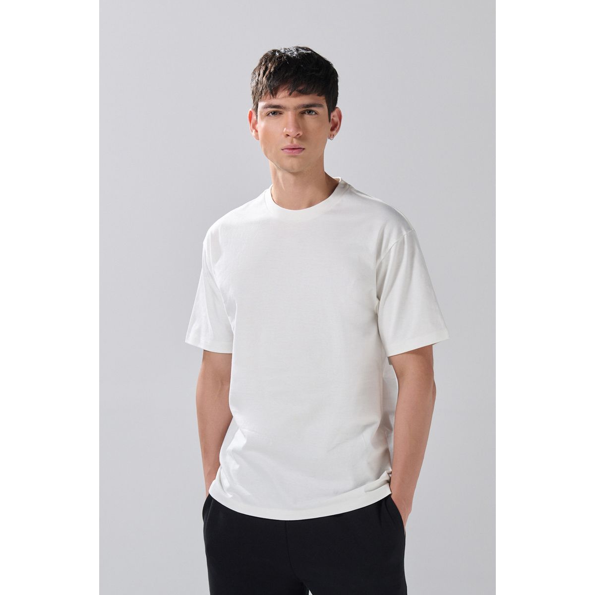 KOAJ - KOAJ Camiseta en algodón crema clara con cuello redondo Hombre