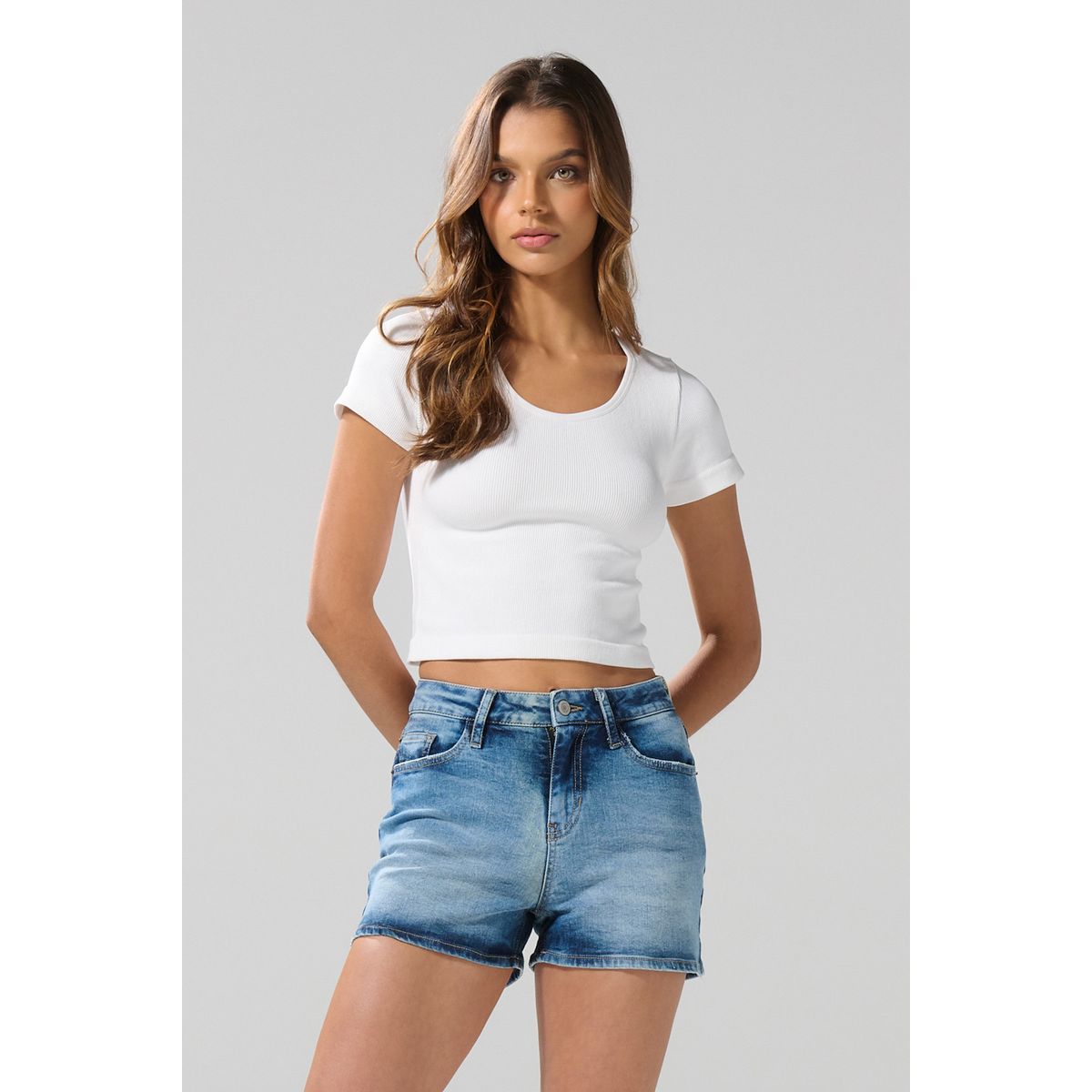 KOAJ - KOAJ Short azul medio de jean tiro alto con desgastes y bol Mujer