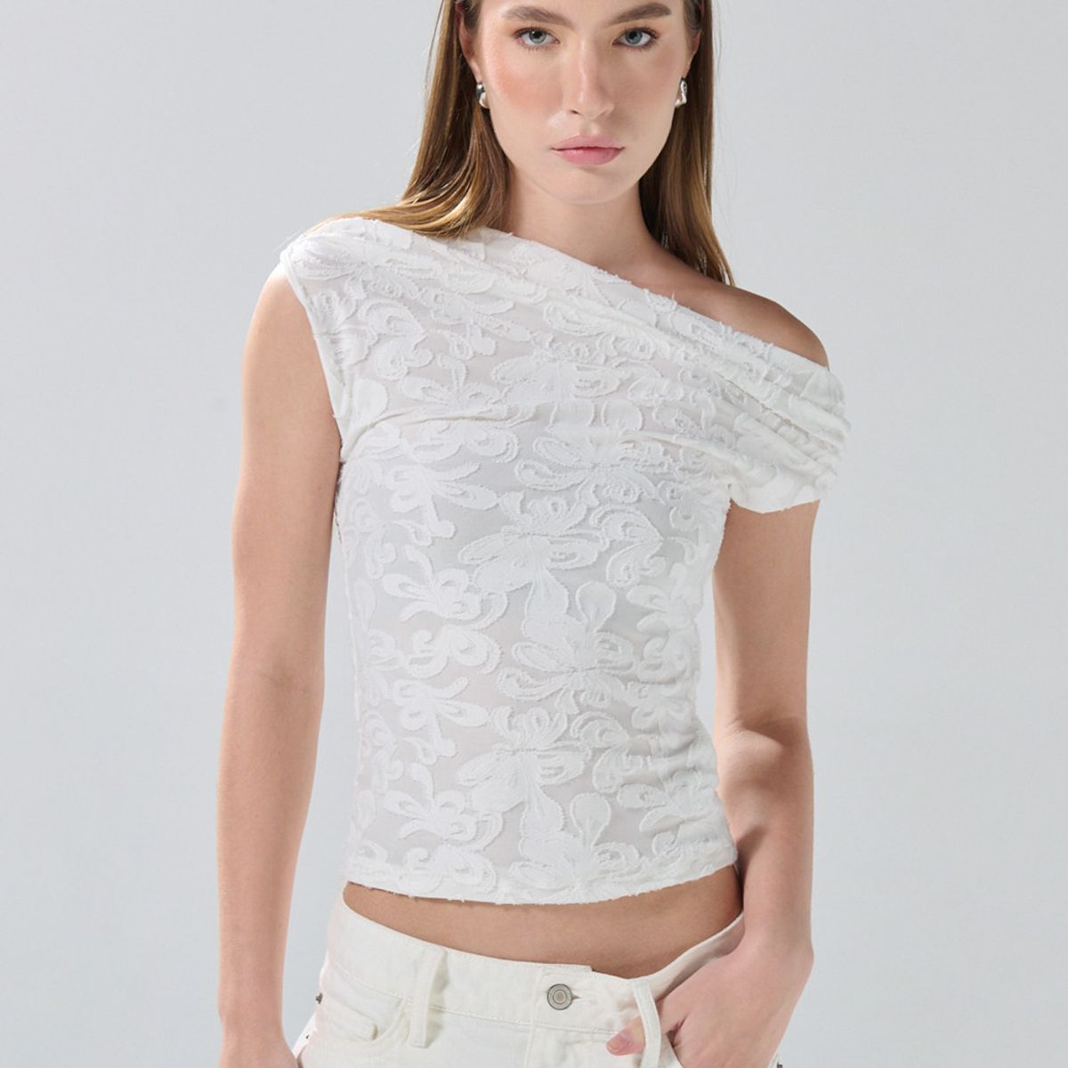 KOAJ - KOAJ Blusa unicolor estampada con escote asimétrico y manga Mujer