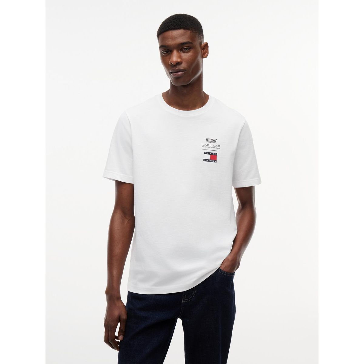 TOMMY HILFIGER - Camiseta blanca TH x Cadillac Formula 1® Team con logo Tommy Hilfiger