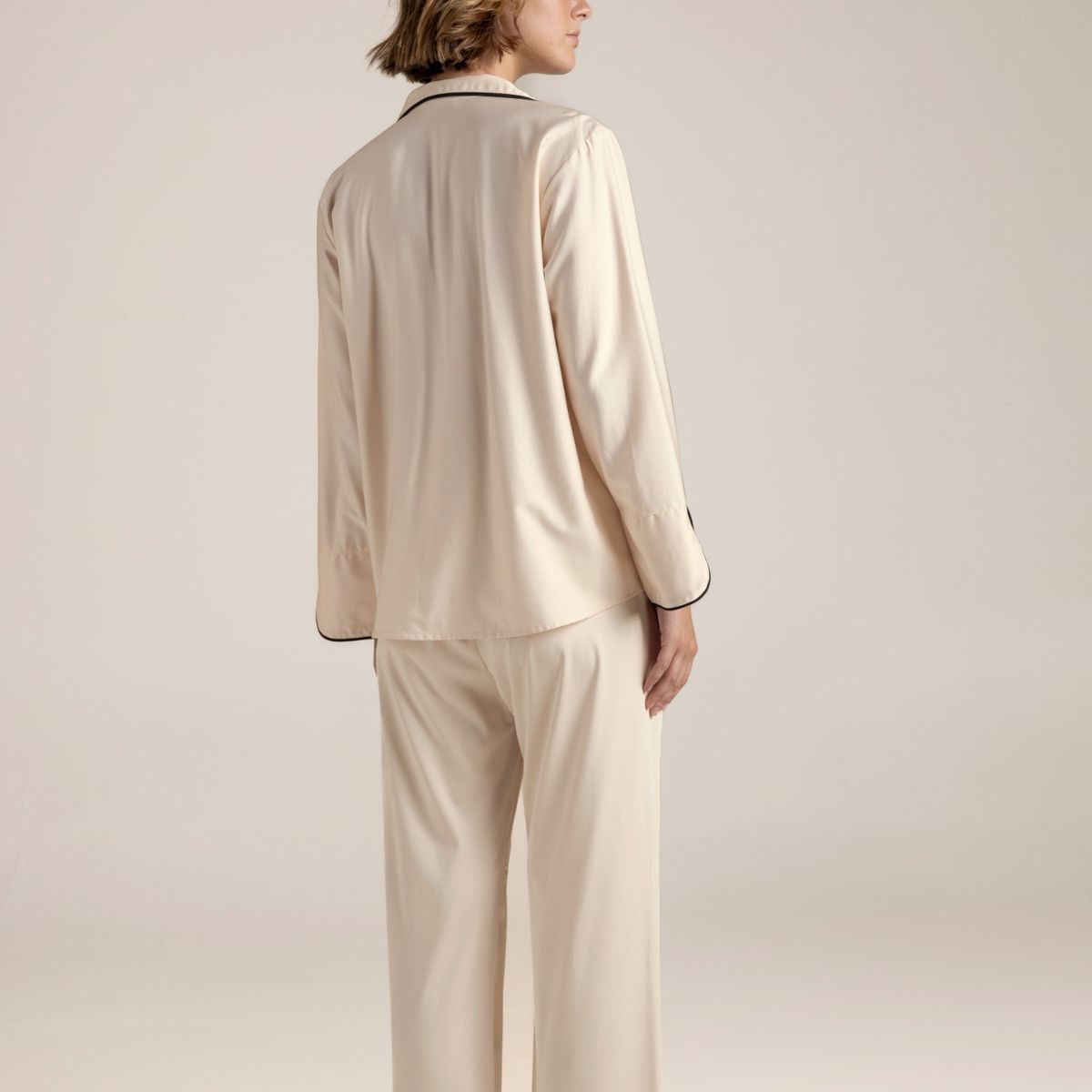 TOUCHE LINGERIE - Pijama capri elaborada en viscosa elástica Ref. 0527M62