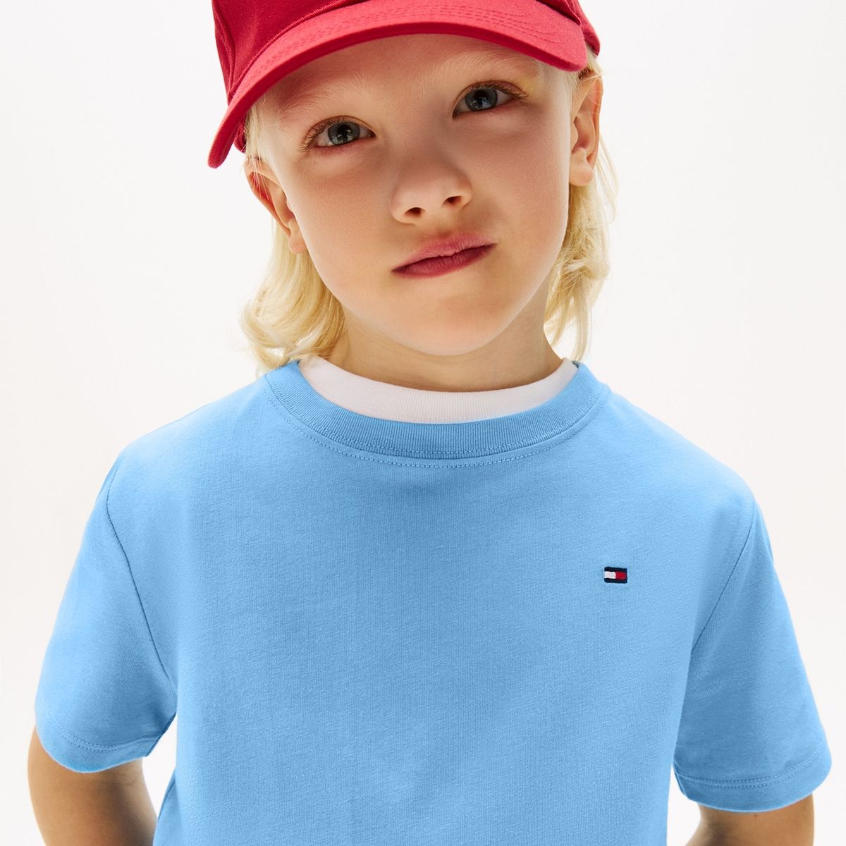TOMMY HILFIGER - Camiseta celeste nantucket de cuello redondo con logo Tommy Hilfiger