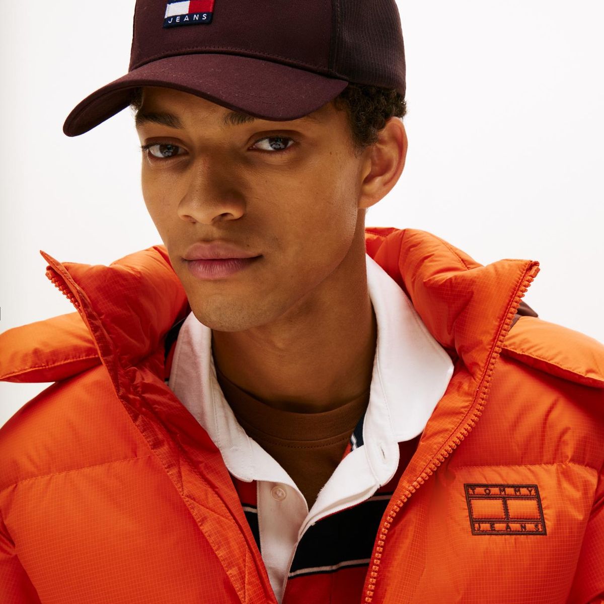TOMMY HILFIGER - Gorra marrón heritage trucker con logo Tommy Hilfiger