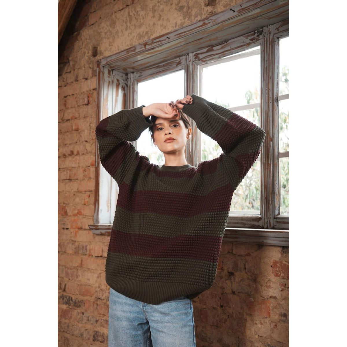 EASY PEOPLE - sweater bolitas vino y verde
