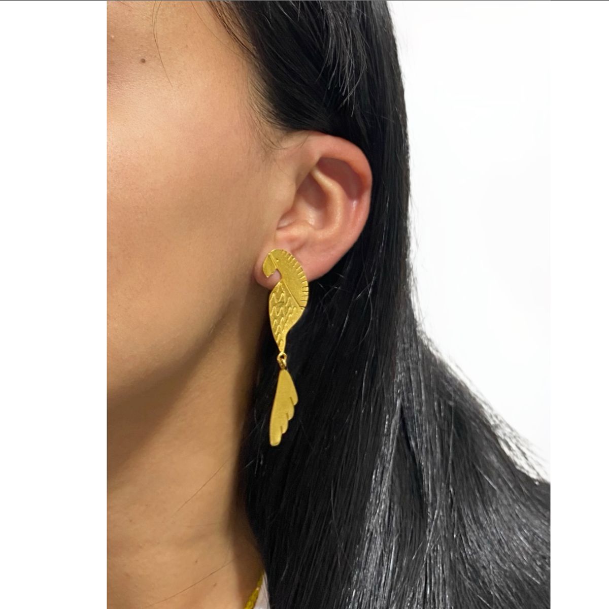 MERAKI - Aretes Largos mujer Guacamayas Bañados en oro 24kt - Aretes mujer elgantes