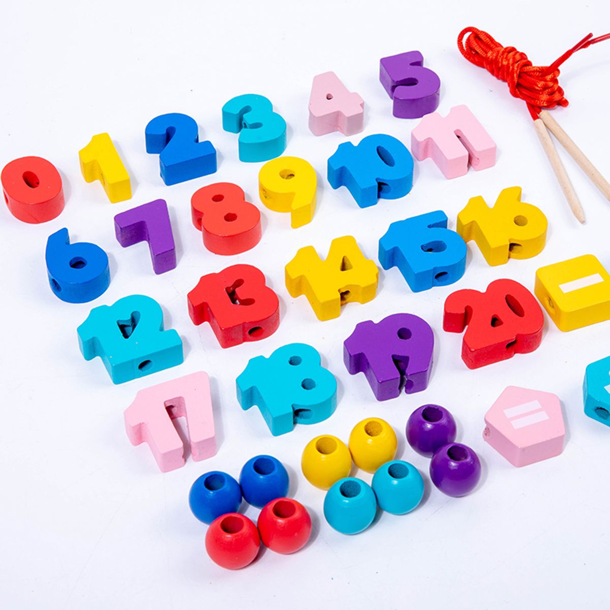 GENERICO - Juego Didáctico Ensartar Enhebrar Letras y Números de Madera