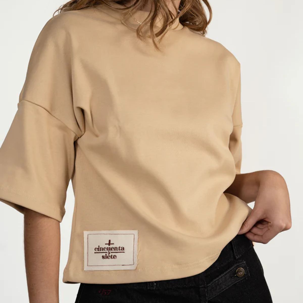 MAS CINCUENTA Y SIETE - SAND T-SHIRT MAS CINCUENTA Y SIETE