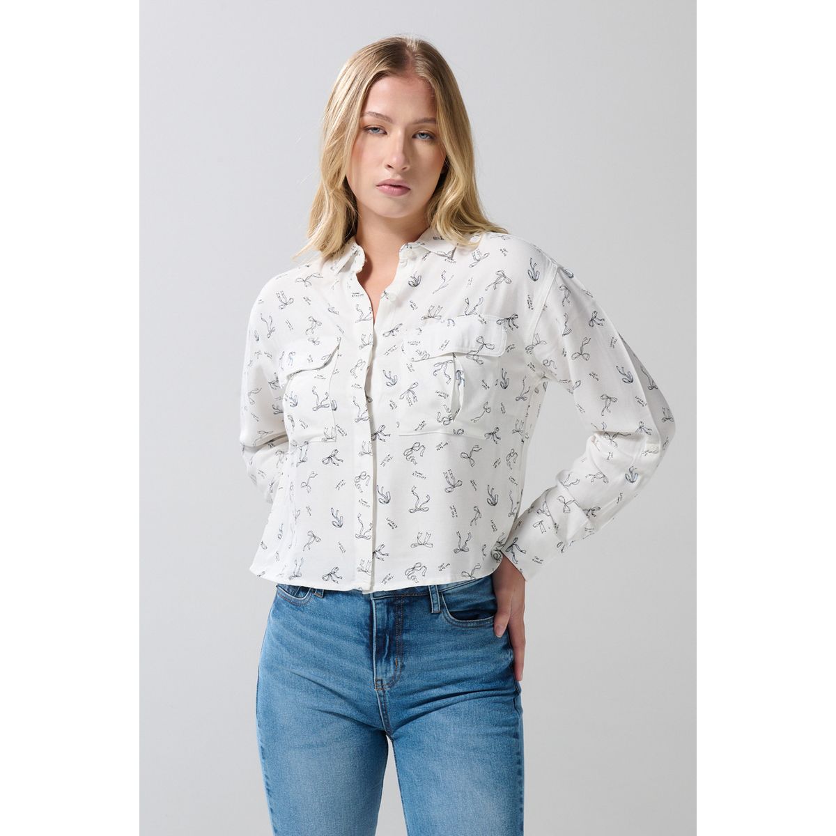 KOAJ - KOAJ BLUSA CAMISERA BOLSILLOS CON TAPAS CROP MANGA LARGA Mujer
