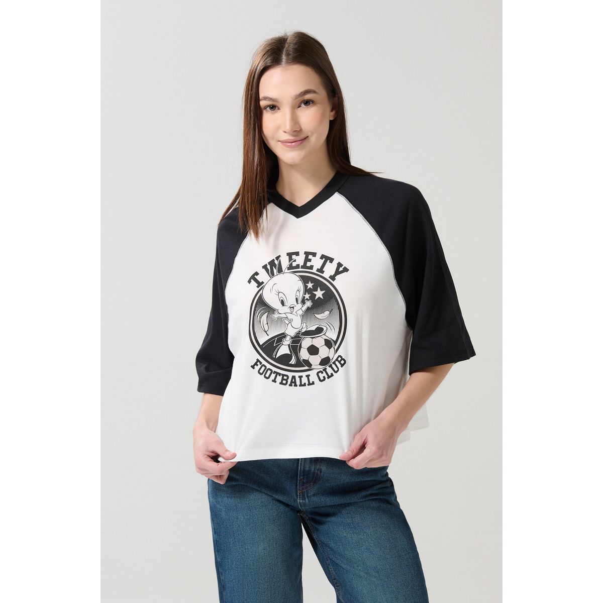 KOAJ - KOAJ Camiseta crop top crema oversize con arte de Looney Tun Mujer