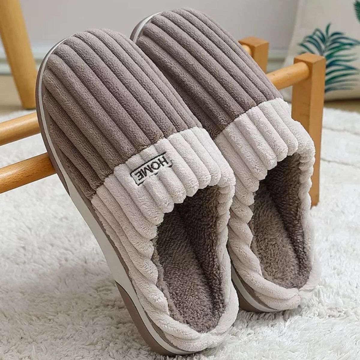 MULTIPLACE COLOMBIA - Pantuflas de peluche para Hombre importadas-