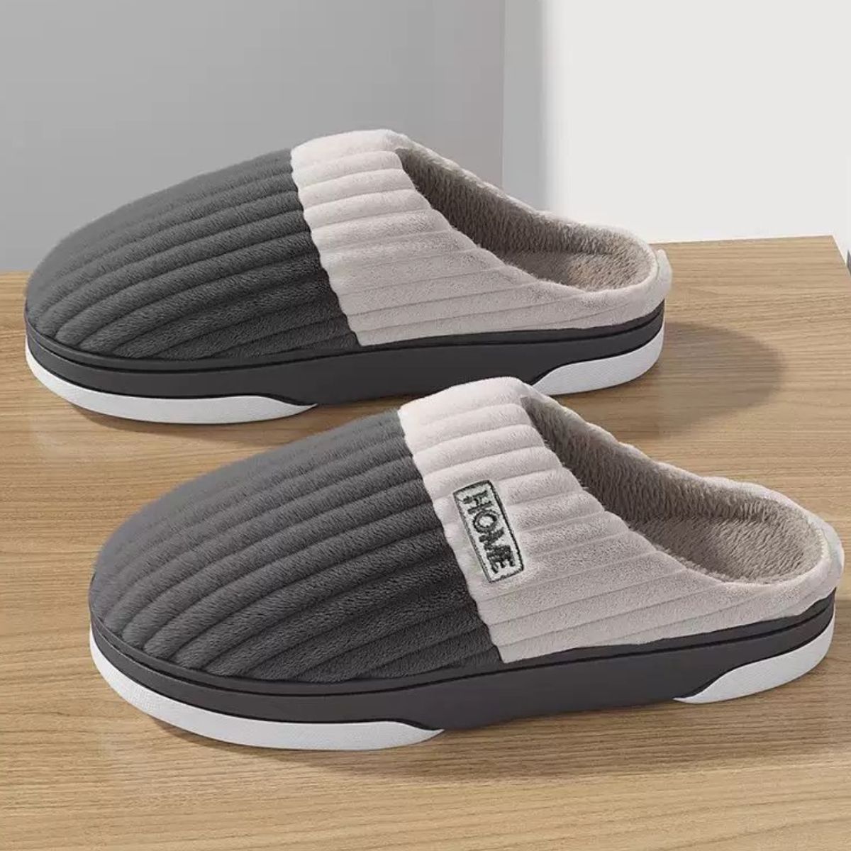 MULTIPLACE COLOMBIA - Pantuflas de peluche unisex importadas-