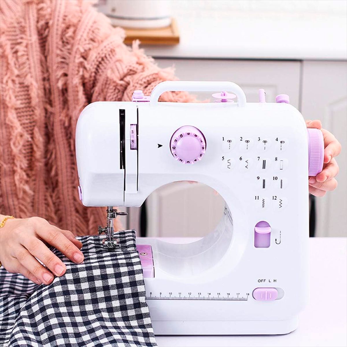 COMPRALOENCASA COM - Mini Máquina de Coser Portátil con Pedal Luz LED Costura SM-505A