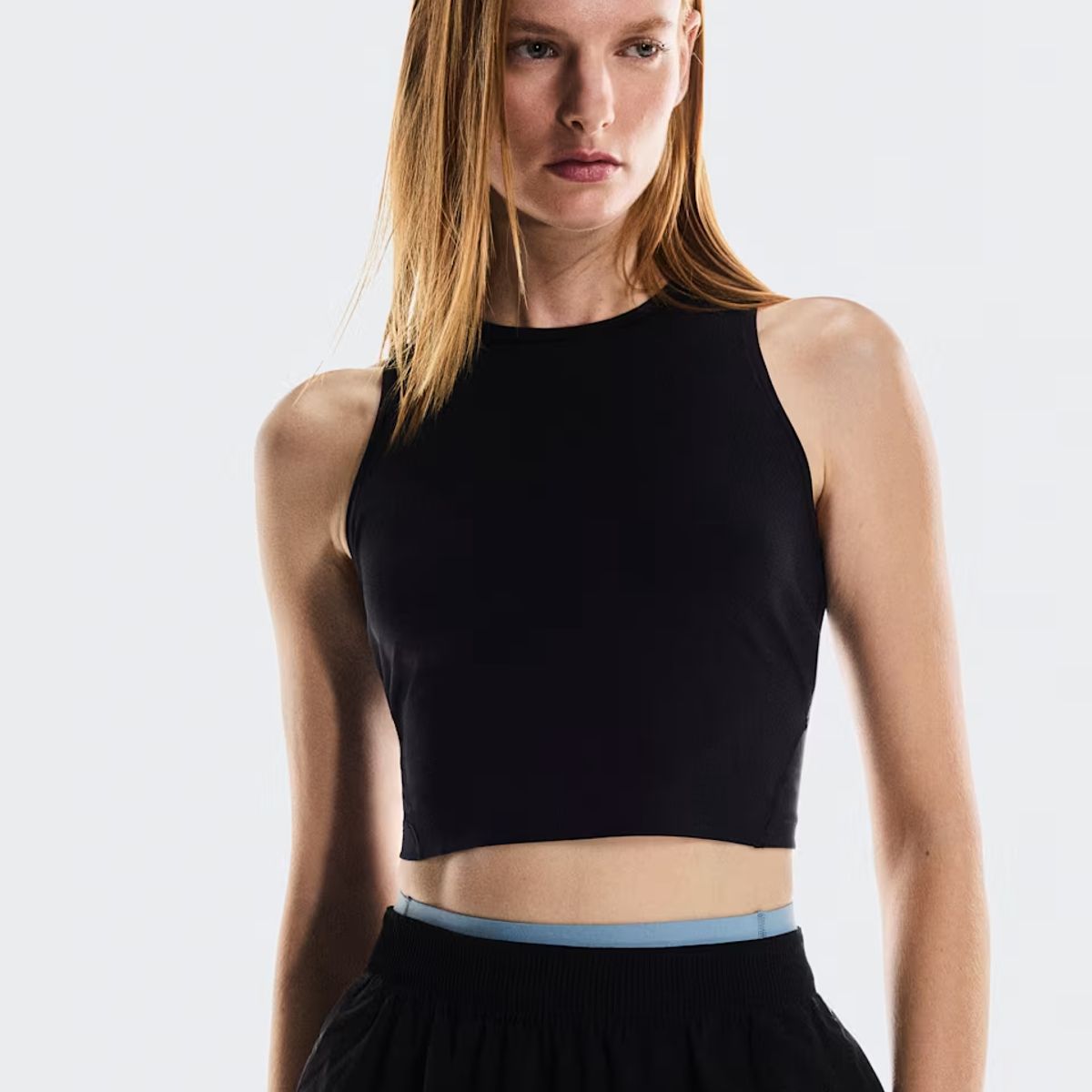 ON RUNNING - Crop top studio ON RUNNING Negro 1WF12410BLACK