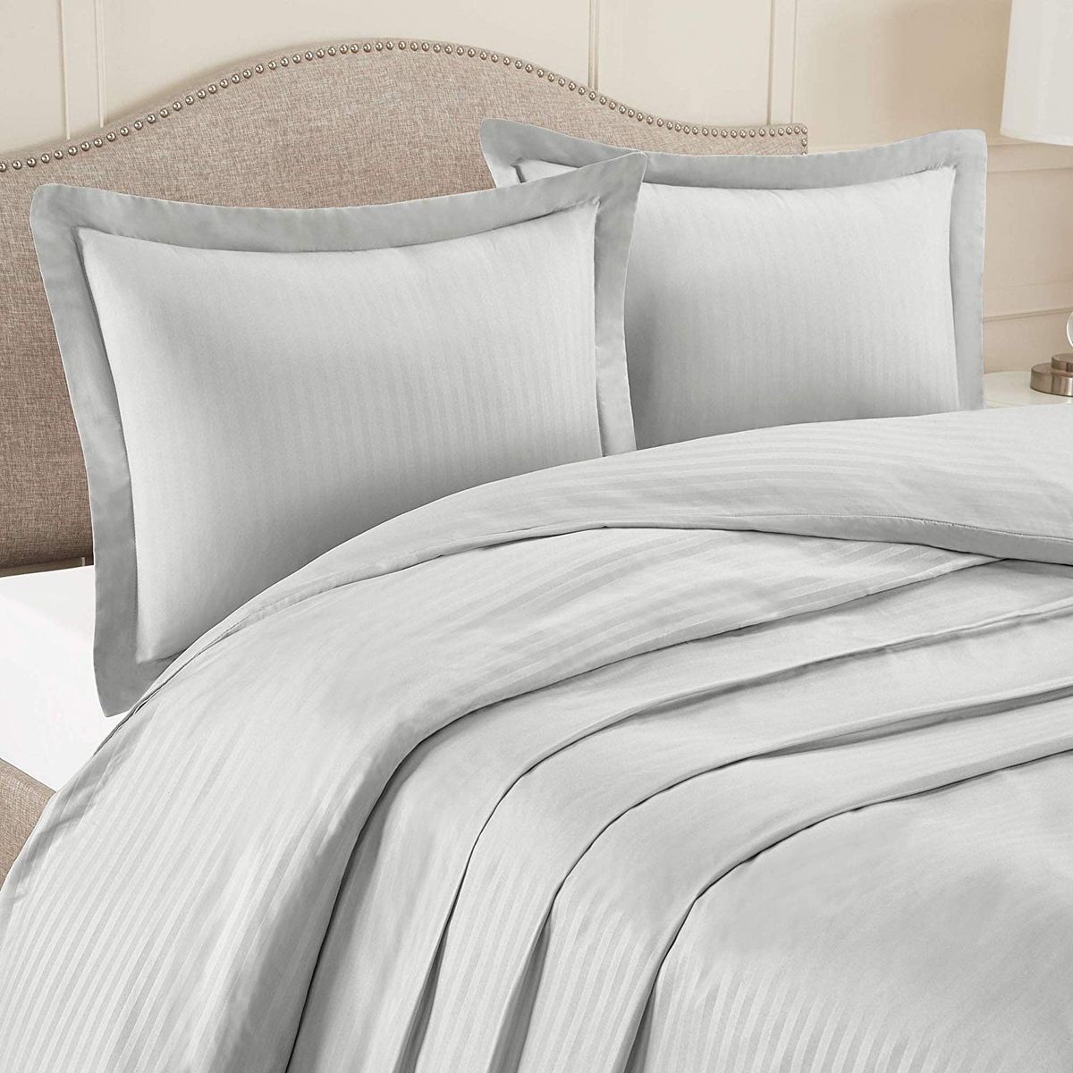 GENERICO - Set Duvet mas Plumon cama Doble Beige sateeen stripe