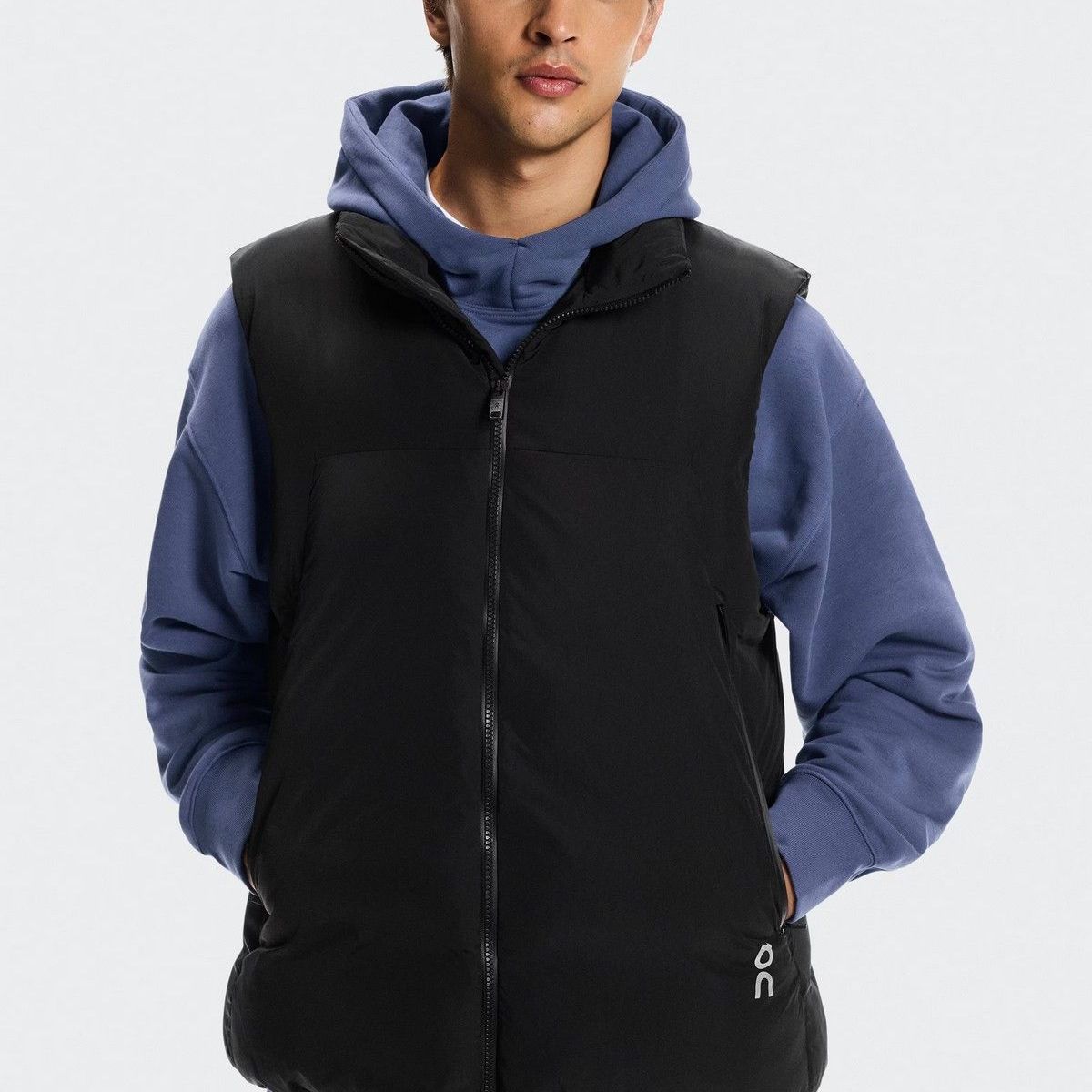 ON RUNNING - Chaleco allday puffer ON RUNNING Negro 1MF30360553BLK