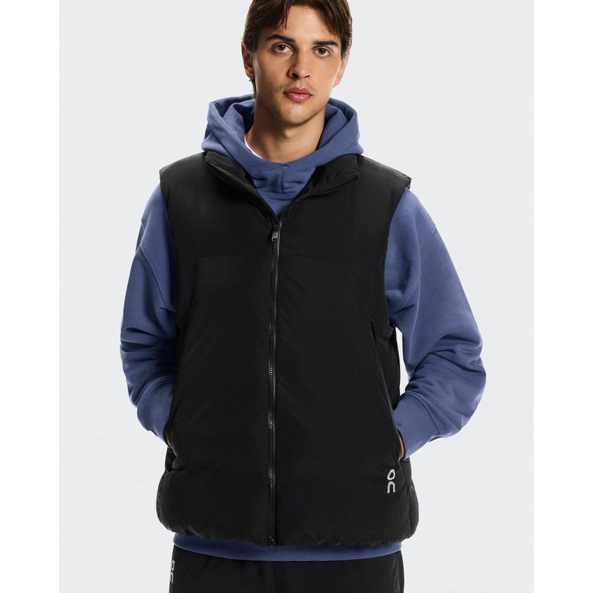 ON RUNNING - Chaleco allday puffer ON RUNNING Negro 1MF30360553BLK