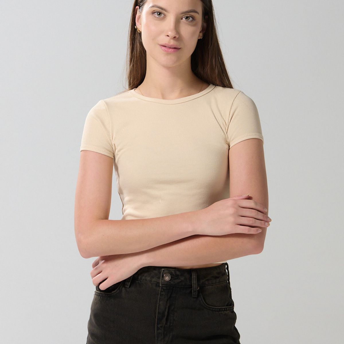 KOAJ - KOAJ Camiseta ajustada unicolor con cuello redondo y manga c Mujer