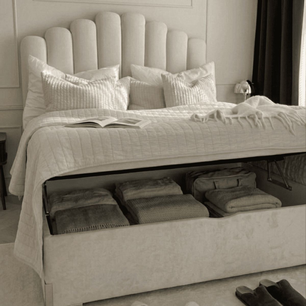 PLUMA HOME - Base Baul Queen Dividida+ Cabecero Monarque + Colchon Doble Pillow - Gratis 2Almohadas y Protector