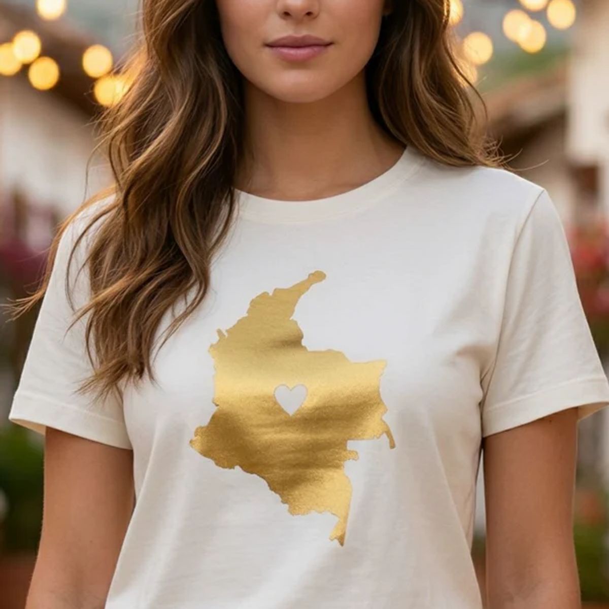 MANO SAGRADA - CAMISETA COLOMBIA ES ORO