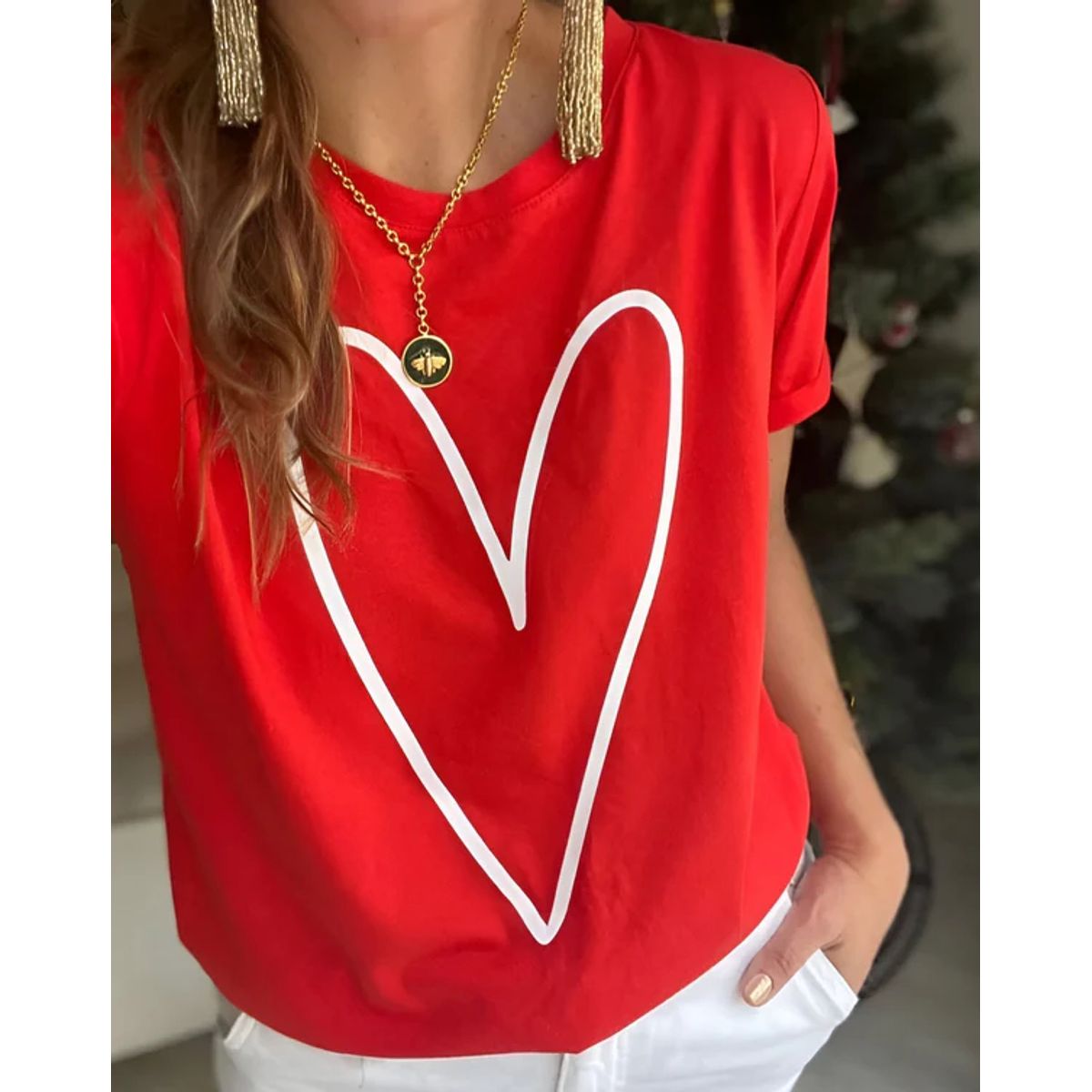 MANO SAGRADA - CAMISETA ROJA CORAZON