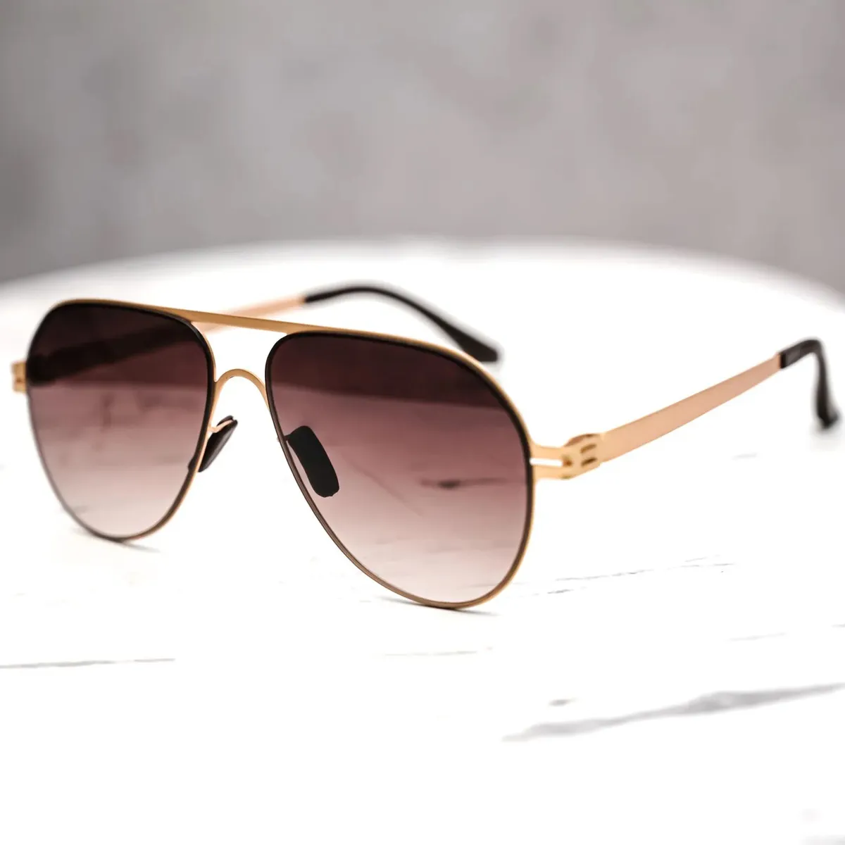 BUHO PARIS - Gafas De Sol De Lujo Aviador de Dama - Marco de Titanio