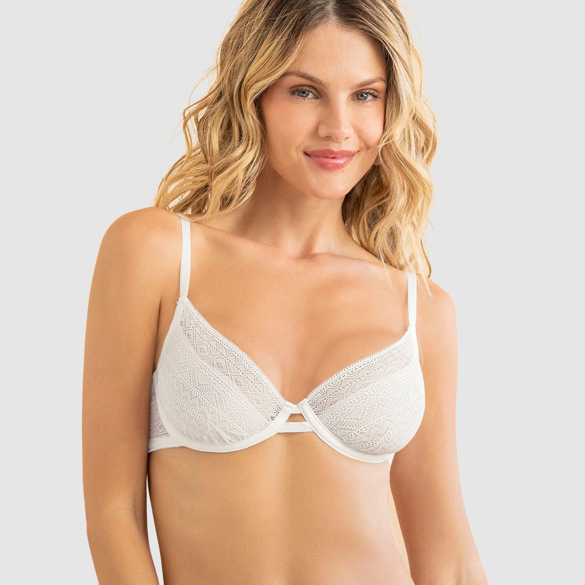 LEONISA - Leonisa Bralette con arco en encaje liviano y suave 091150