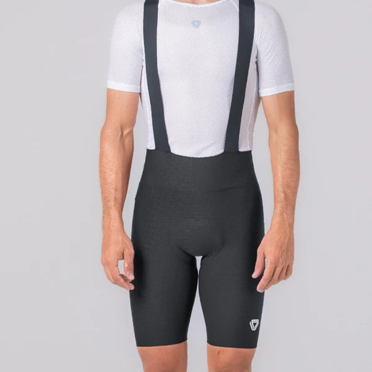 GW - Pantaloneta con cargaderas Weft Negro GW