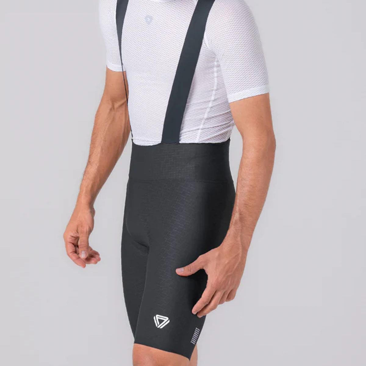 GW - Pantaloneta con cargaderas Weft Negro GW