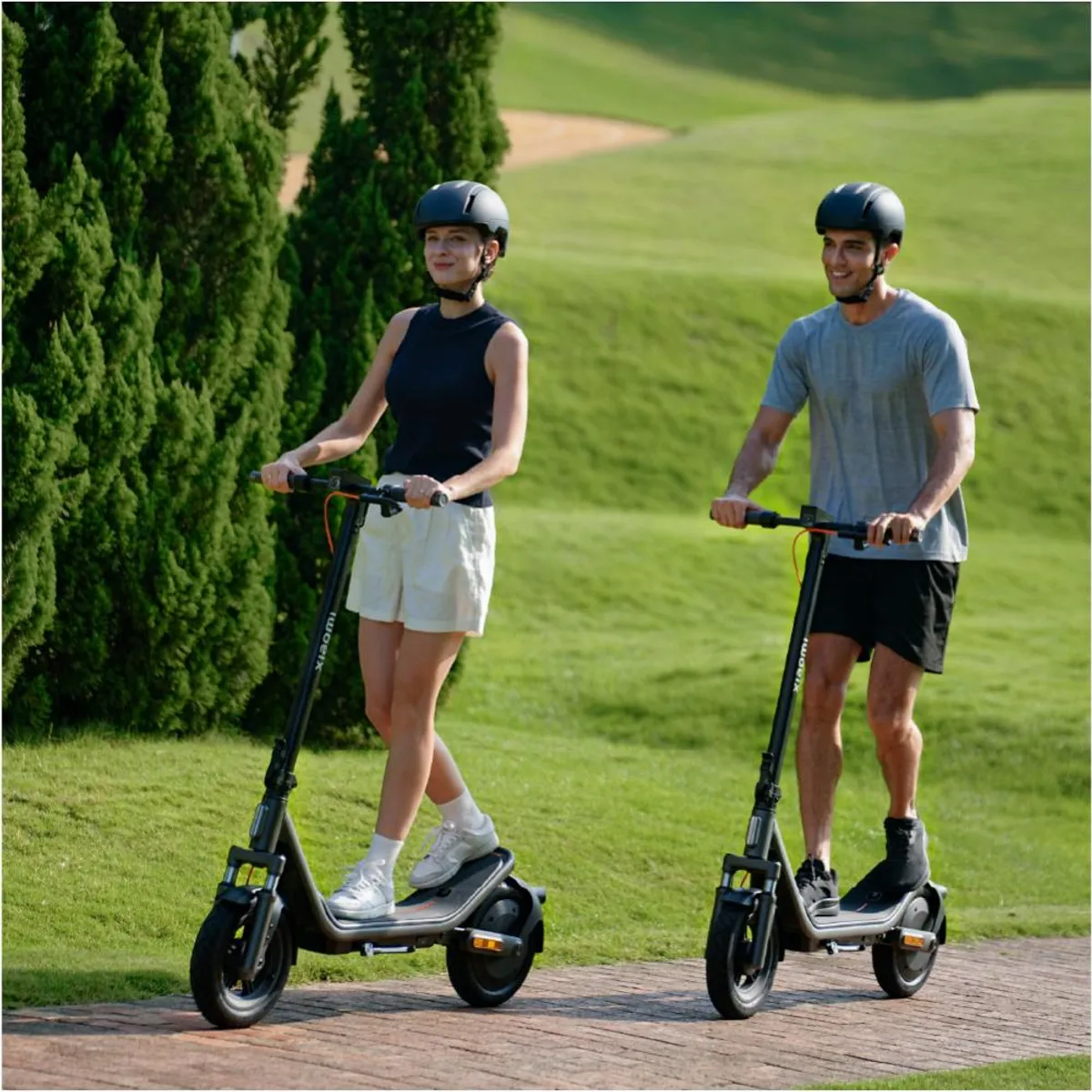 XIAOMI - Patineta Eléctrica Xiaomi Scooter 6 Llantas 12” Max 800W Autonomía 45km Suspensión Doble E-ABS IPX5
