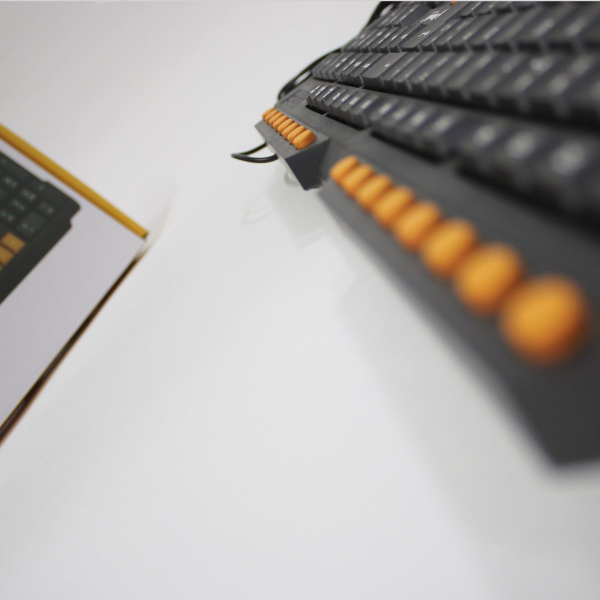 JALTECH - TECLADO BASIK TECH USB BSK-09T