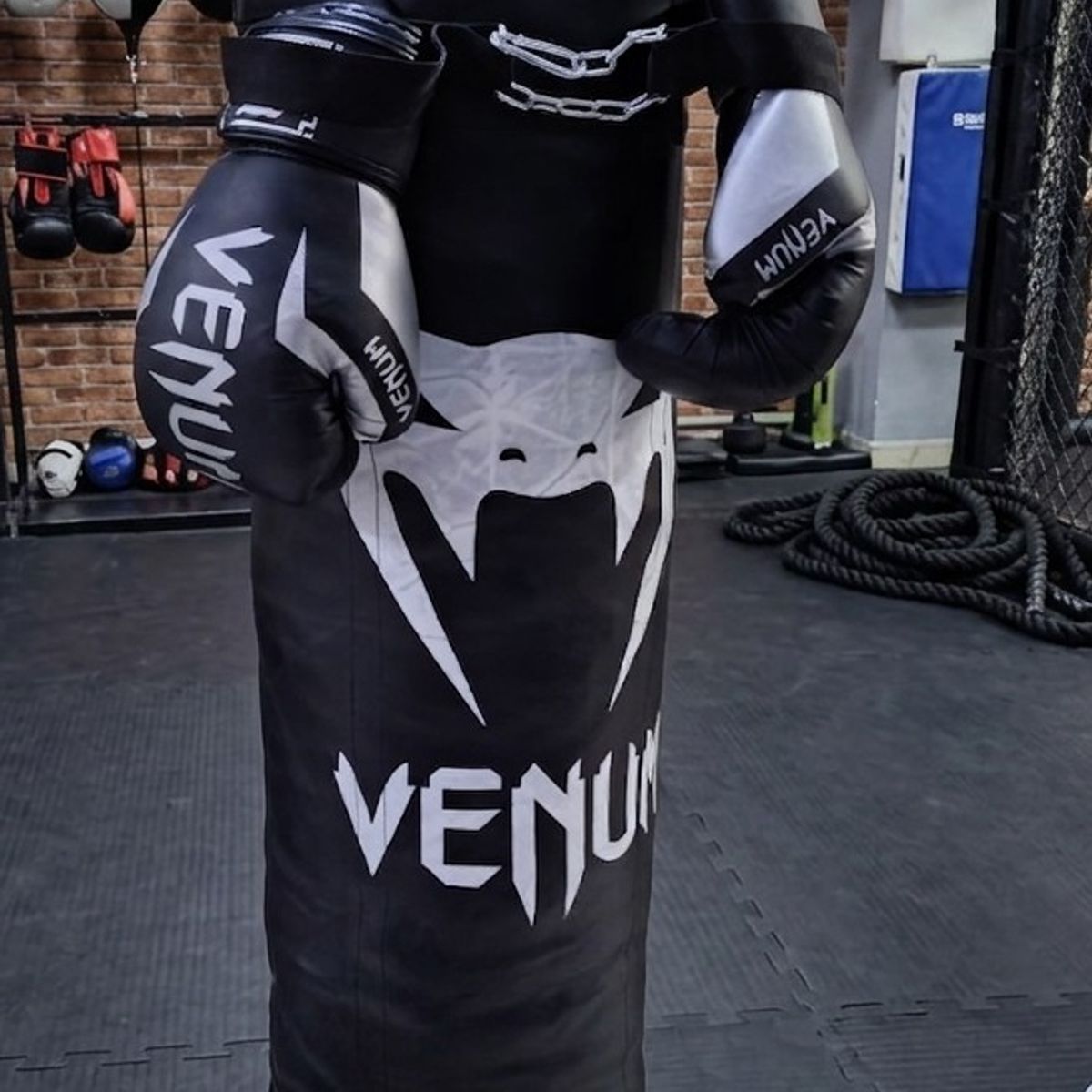 SIONFIT - PAR DE GUANTES BOX SACO RELLENOS NEGRO