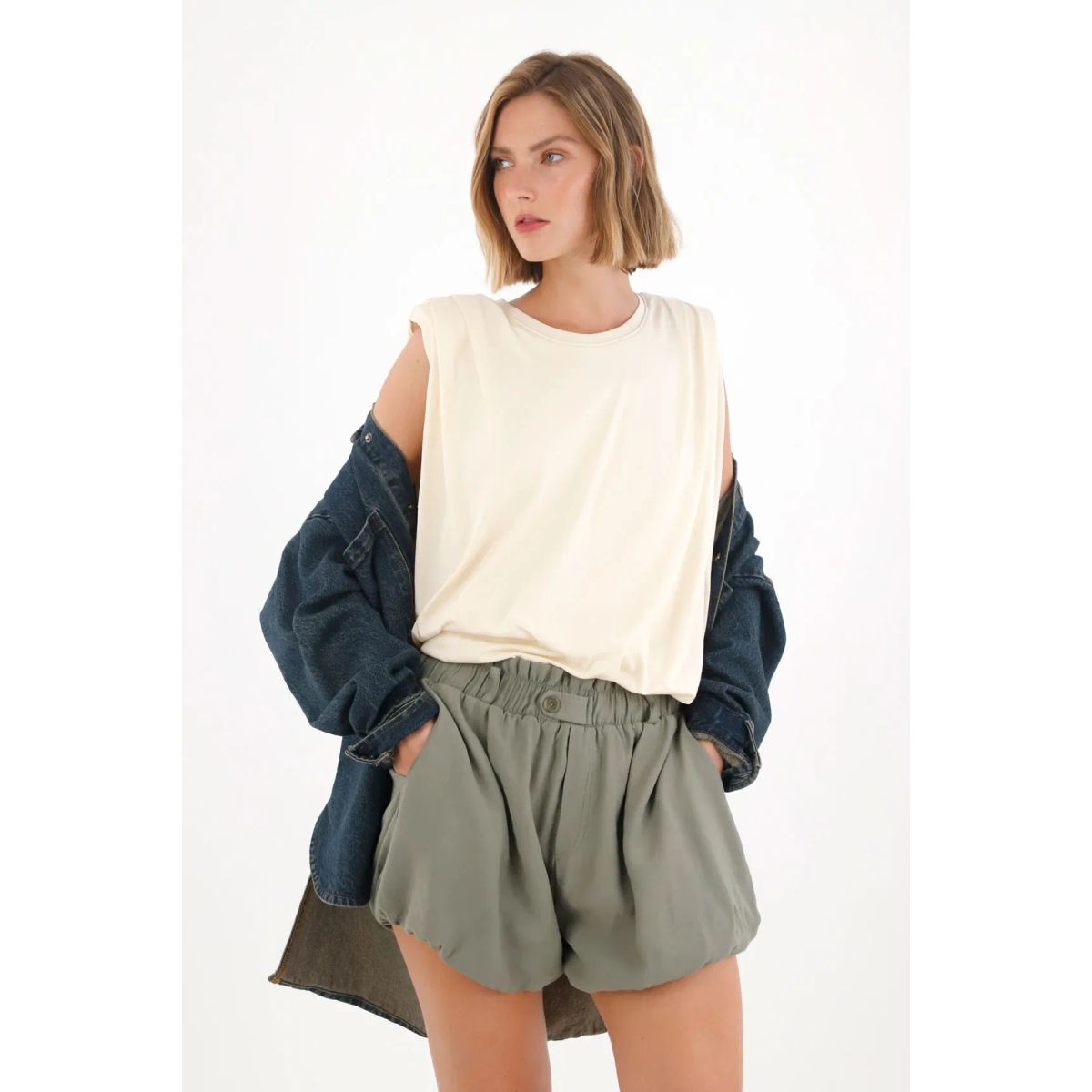 TENNIS - Camiseta con detalle drapeado en hombros crudo para mujer