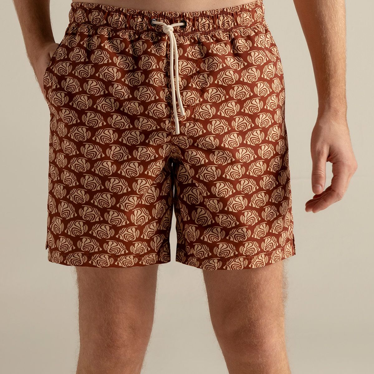 ILOT - Pantaloneta península media, con estampado de peces terracota Ref. MH33062