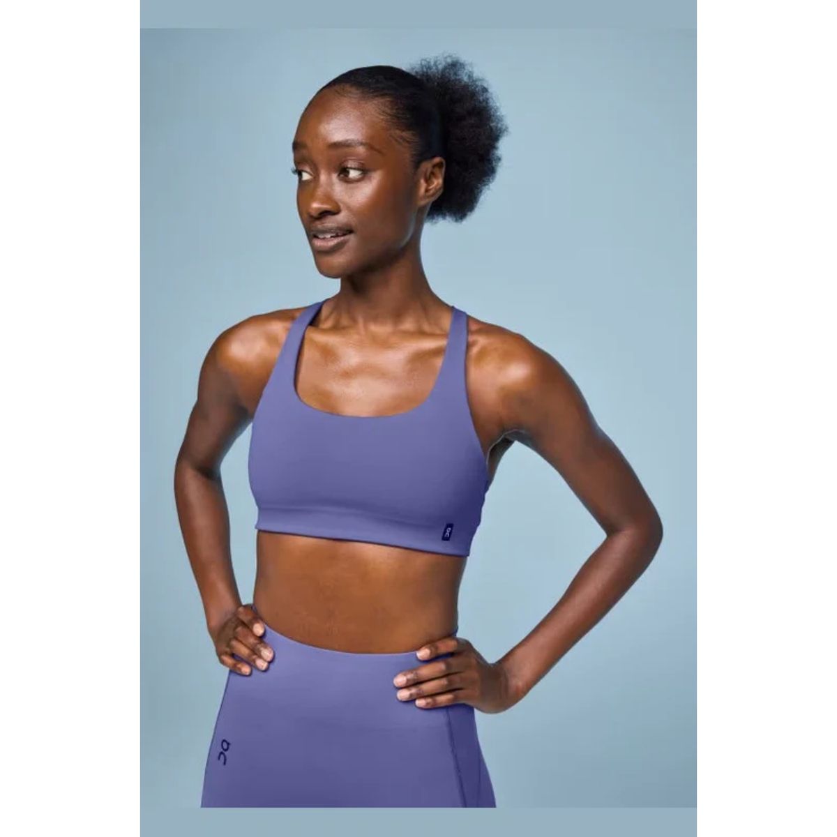 ON RUNNING - Top Bra On Movement Morado Mujer