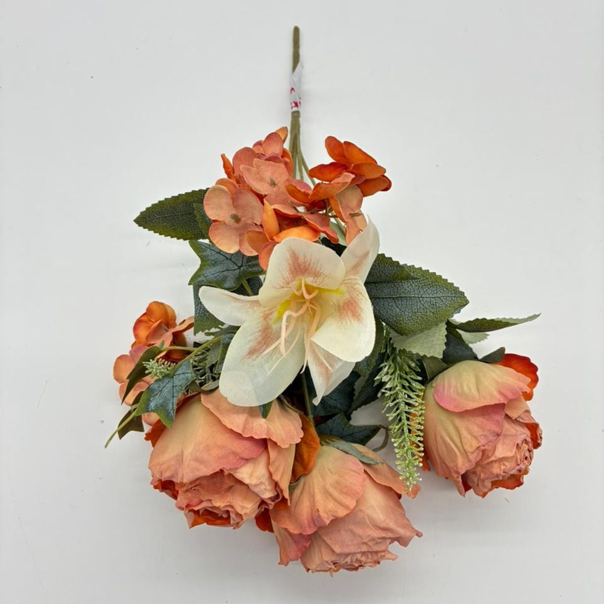 GENERICO - Set X2 Bouquets De Rosas Con Lirio Y Hiedra