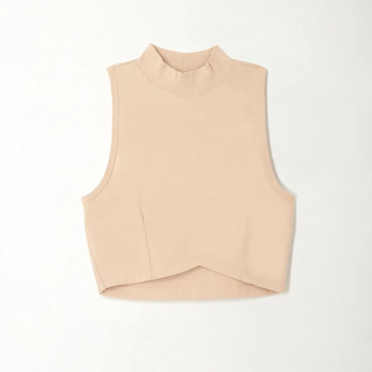 TOPMARK - Camiseta crop ajustada con ruedo asimétrico crudo con diseño limpio para mujer