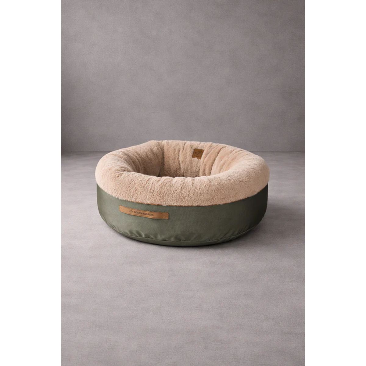 OCEAN BLUE HOME - Pouf Pets Patagonia Oliva