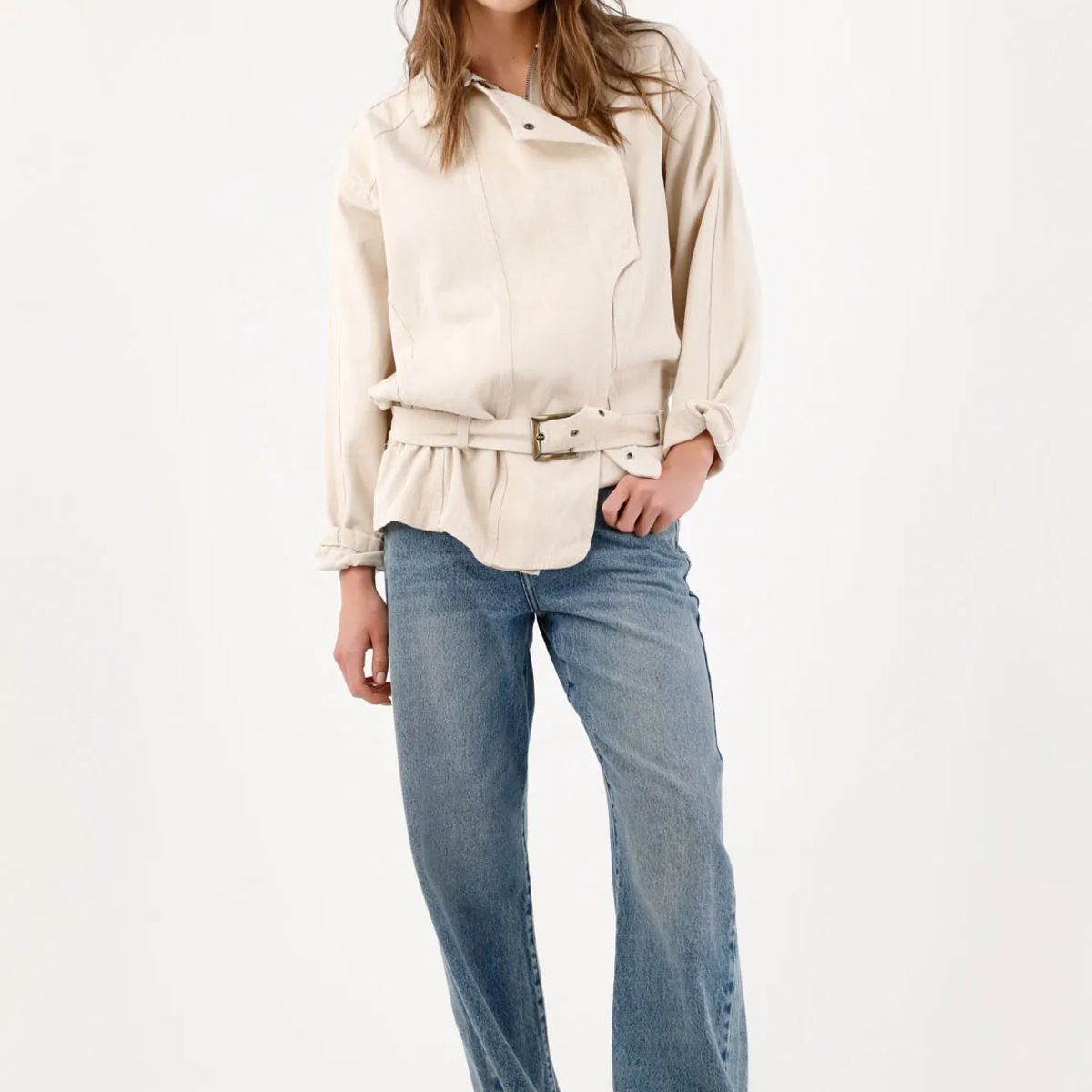 TENNIS - Cazadora fit relajado con cinturón de algodón beige para mujer