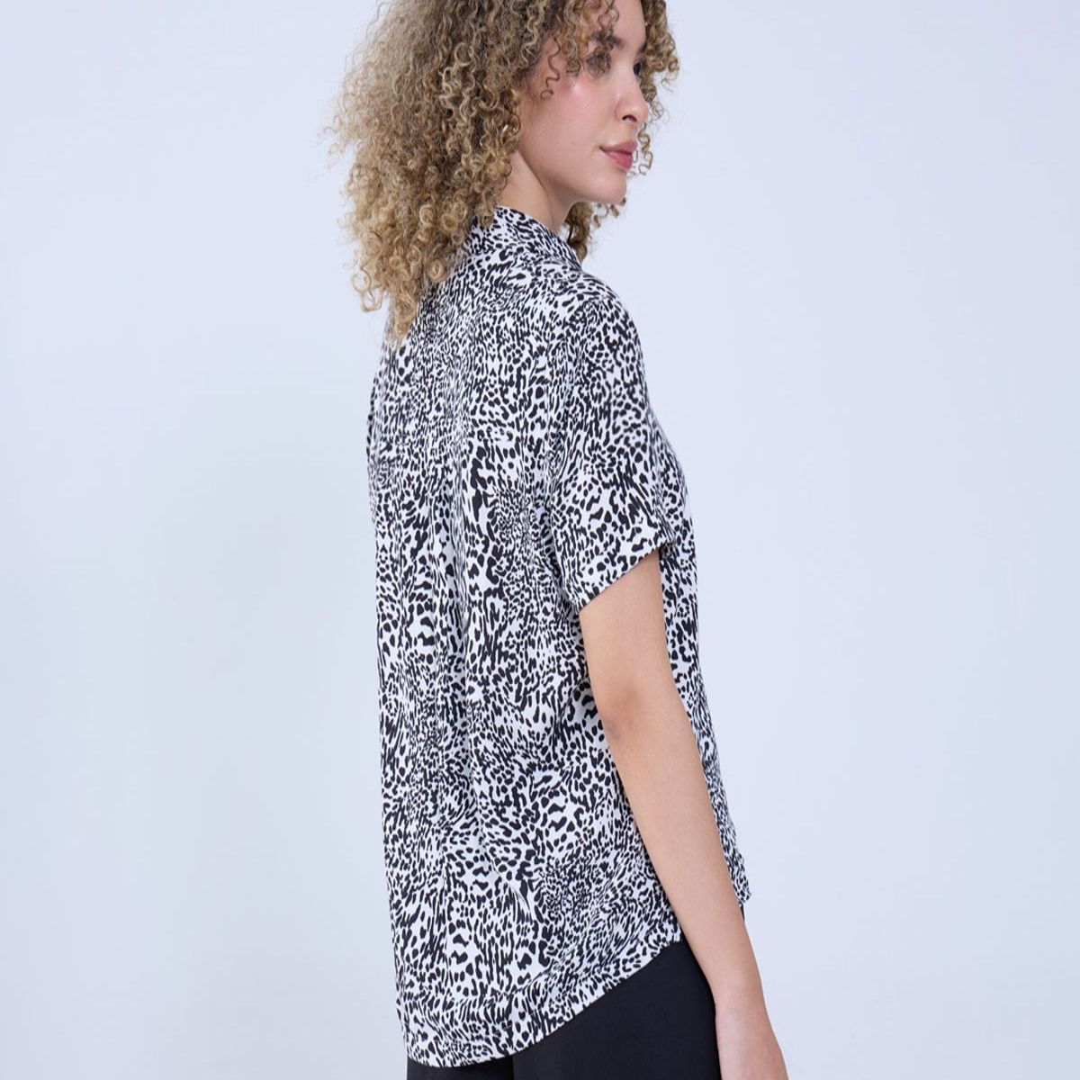 OSTU - Camisa Para Mujer M/C Marca Ostu En Color Negro #40010266