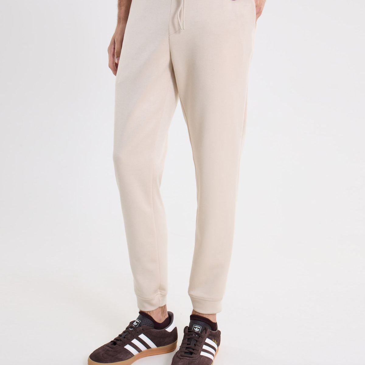ATMOS - Jogger Básico Comfort Plush  Para Hombre Café Atmos