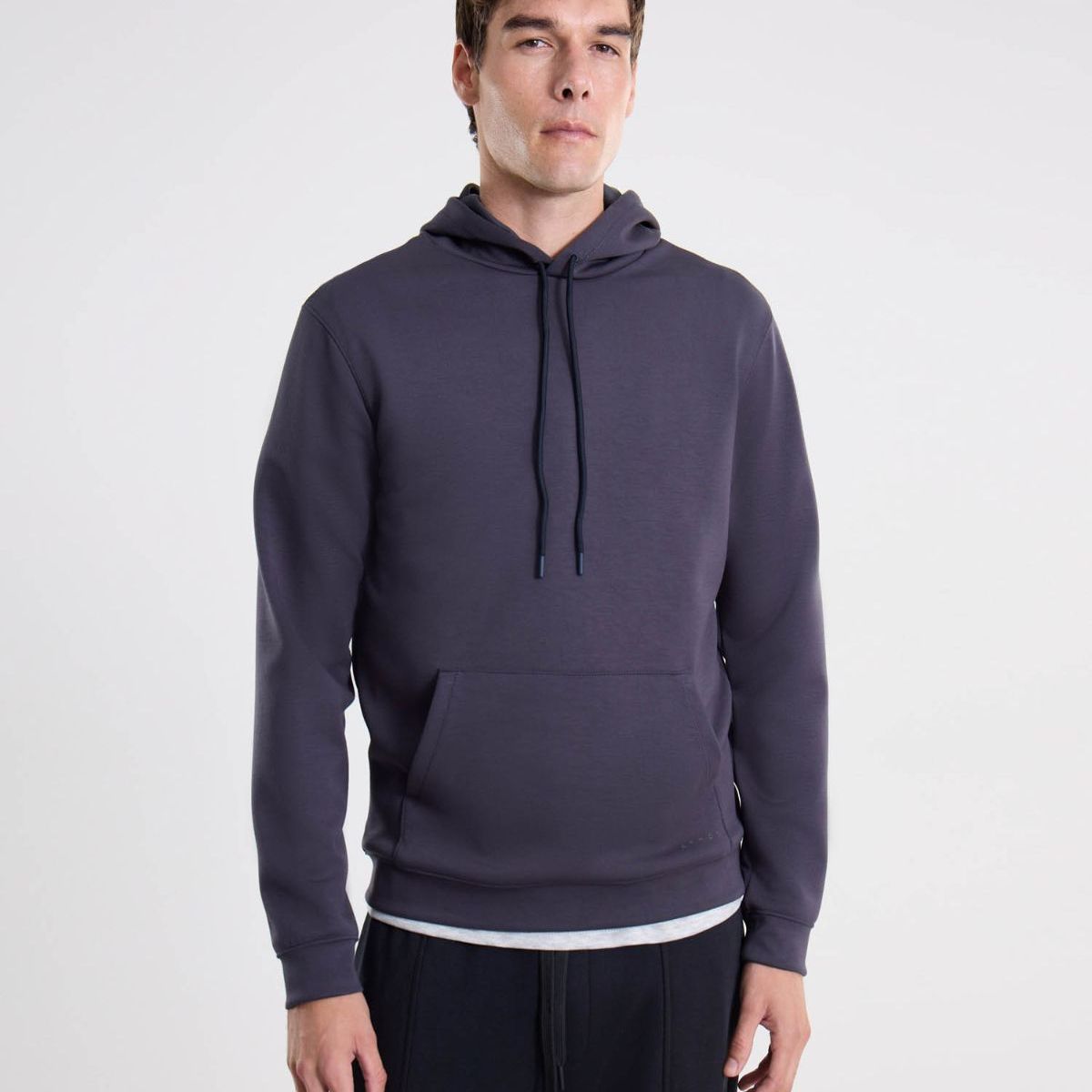 ATMOS - Buzo Hoodie Plush  Para Hombre Gris Atmos
